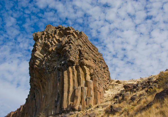 Trout Creek Rimrock, Columnar Andesite